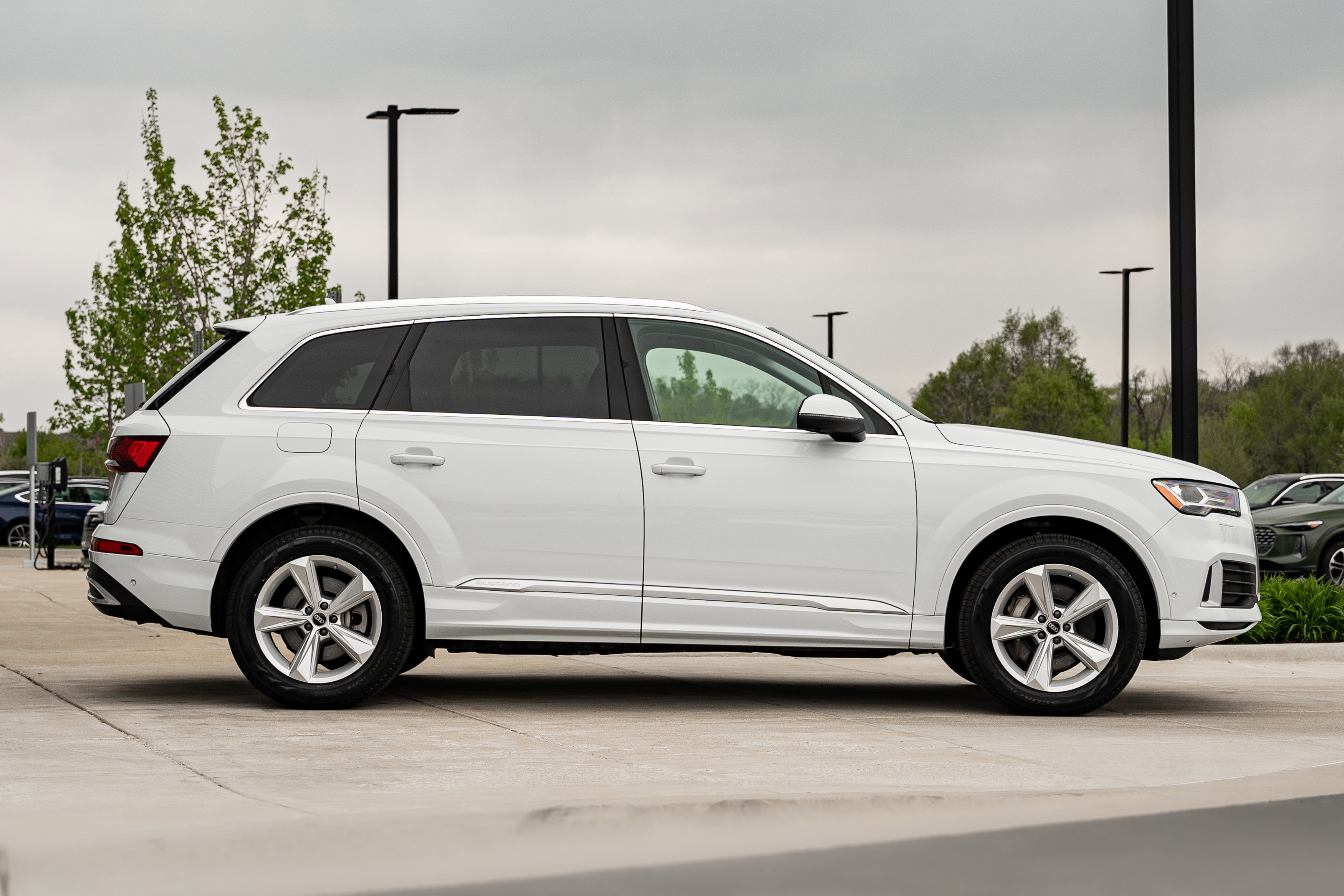 Certified 2022 Audi Q7 2.0T Premium AWD/4WD image 3
