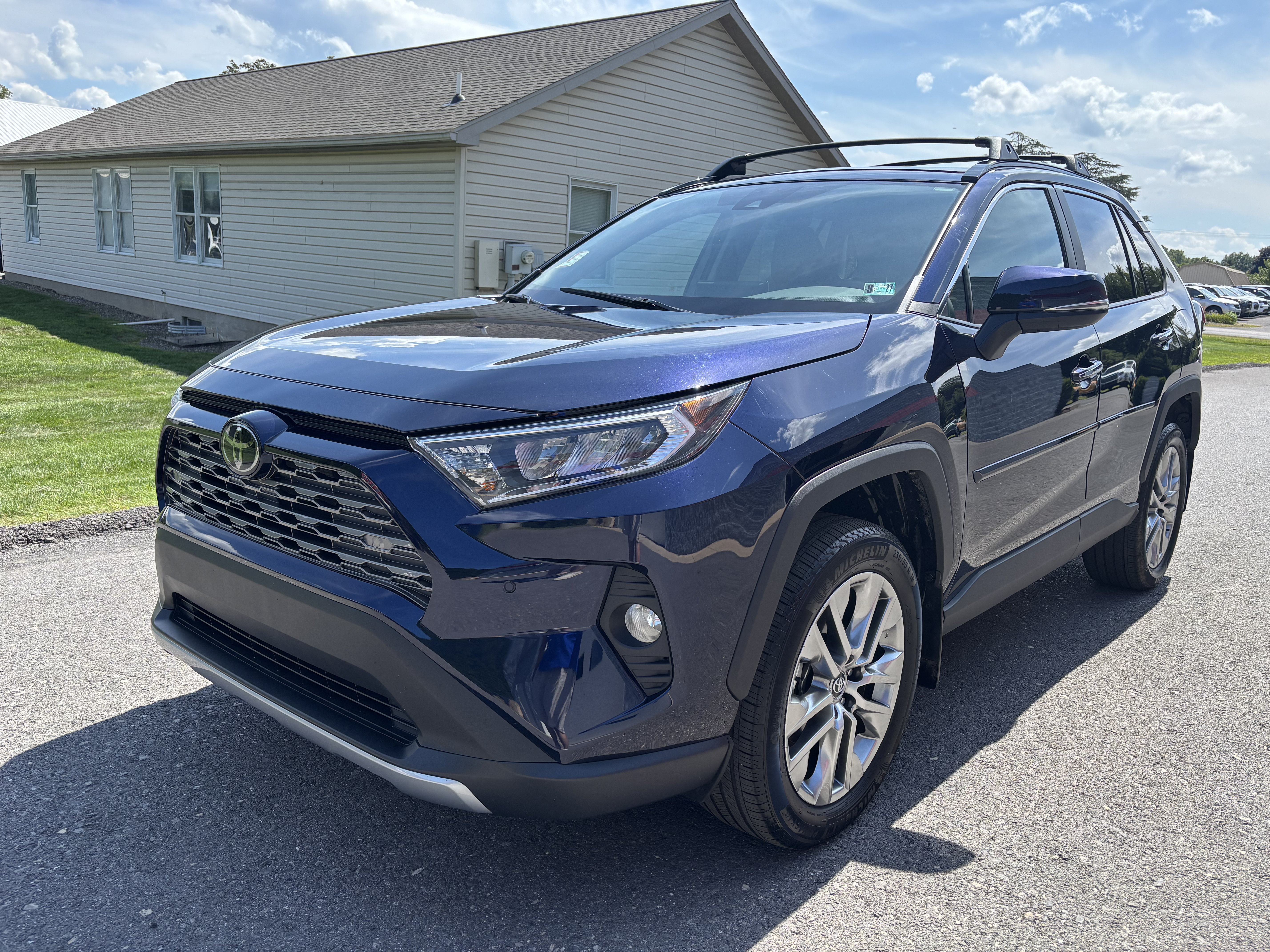 Used 2019 Toyota RAV4 Limited w/ Protection Package AWD/4WD image 8