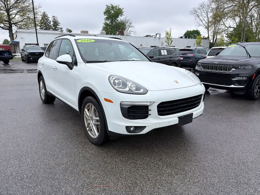 Used 2016 Porsche Cayenne AWD/4WD image 4