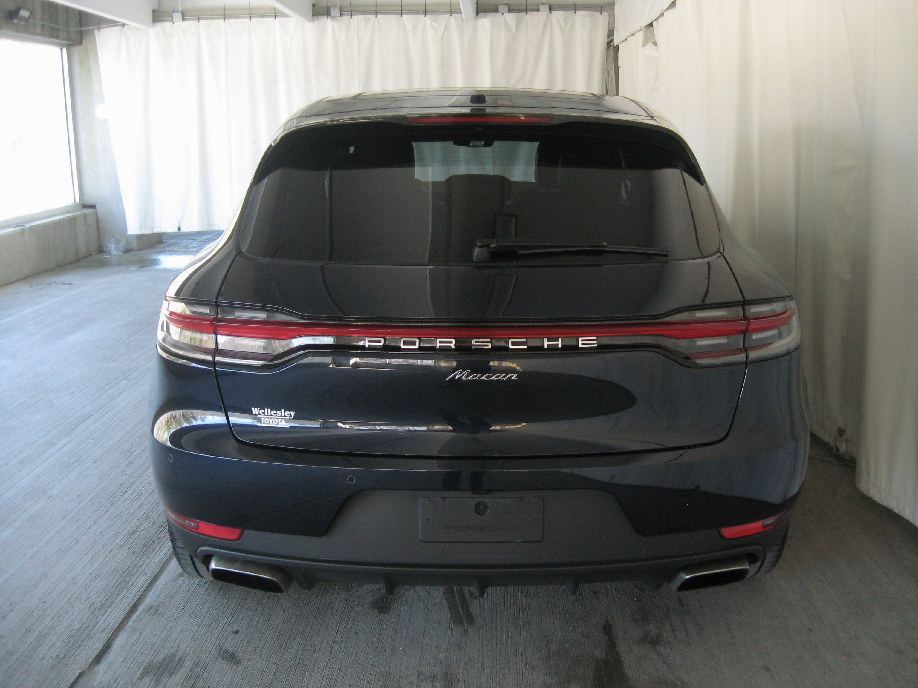 Used 2021 Porsche Macan image 28