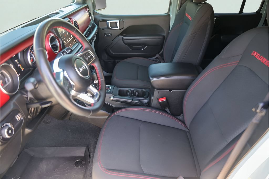 Used 2023 Jeep Wrangler Unlimited Rubicon w/ Cold Weather Group AWD/4WD image 11