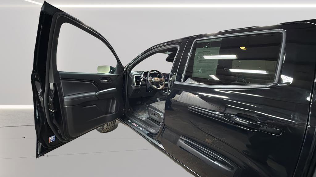 Used 2024 GMC Canyon Elevation w/ Convenience Package image 17