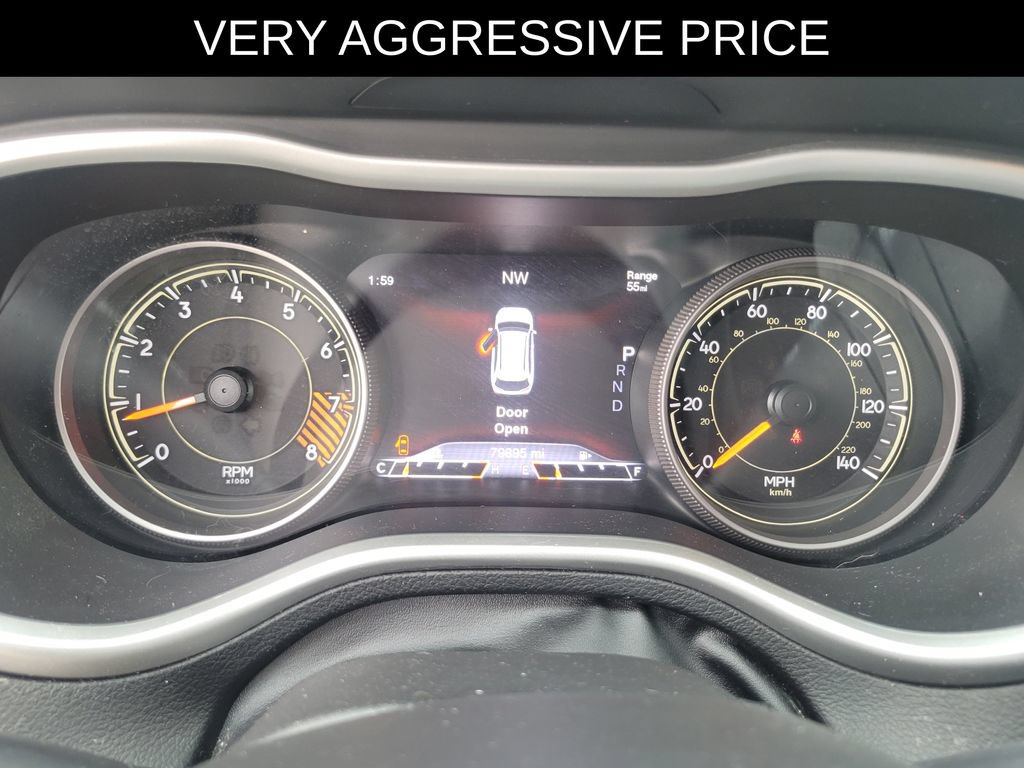 Used 2015 Jeep Cherokee Trailhawk w/ Comfort/Convenience Group AWD/4WD image 24