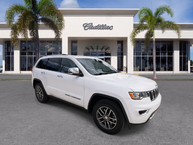 Used 2018 Jeep Grand Cherokee Limited w/ Trailer Tow Group IV AWD/4WD image 2