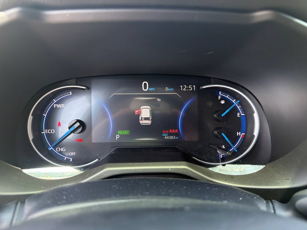 Used 2024 Toyota RAV4 LE AWD/4WD image 28