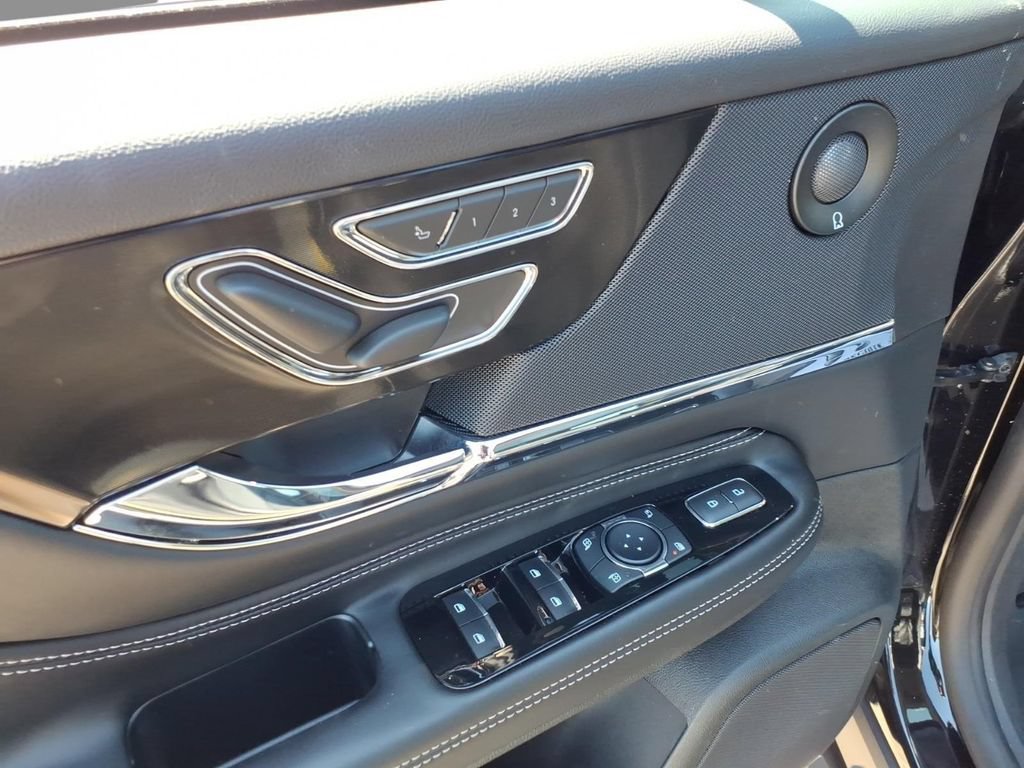 New 2026 Lincoln Corsair Grand Touring AWD/4WD image 17