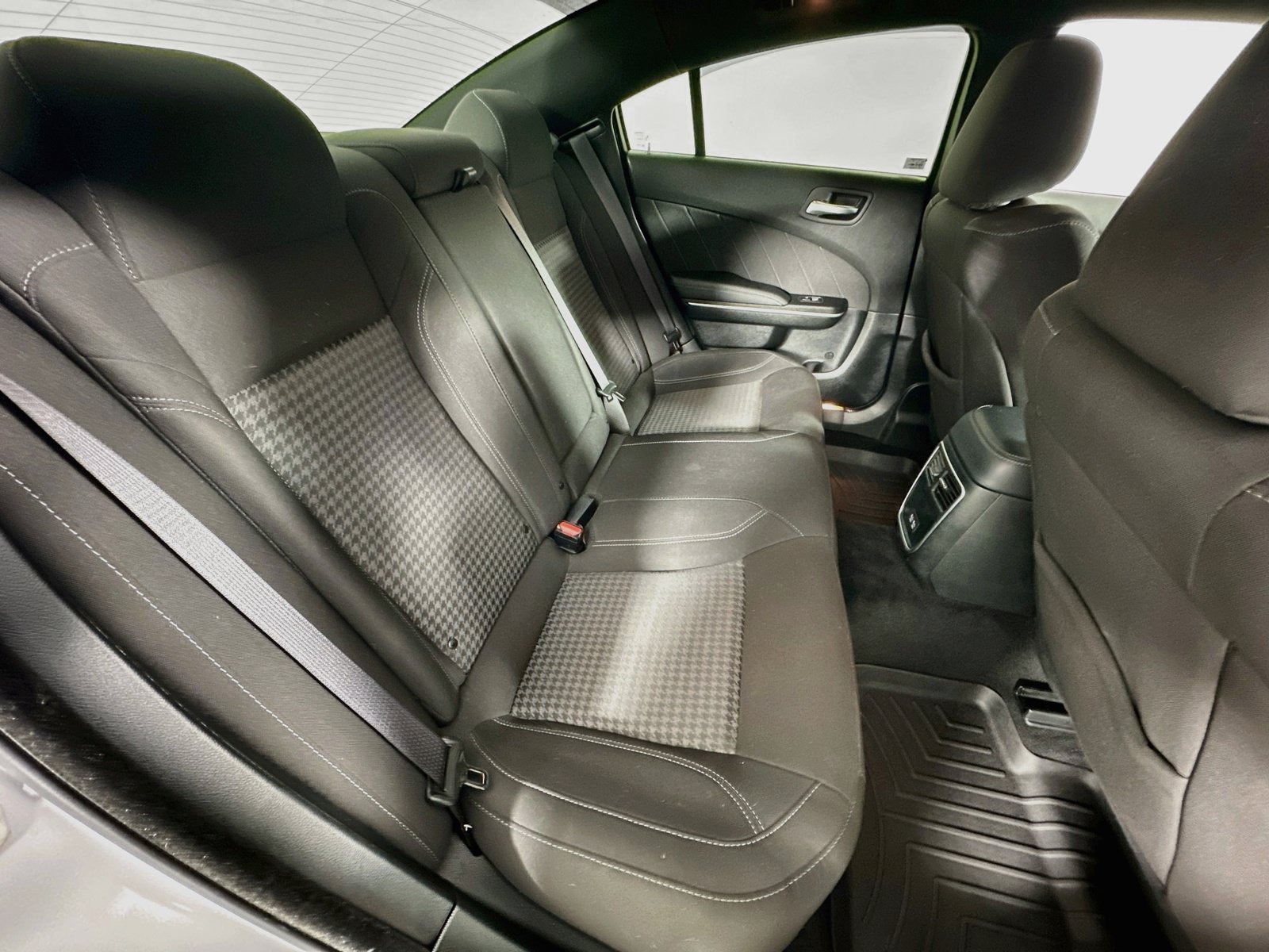 Used 2023 Dodge Charger SXT RWD image 24