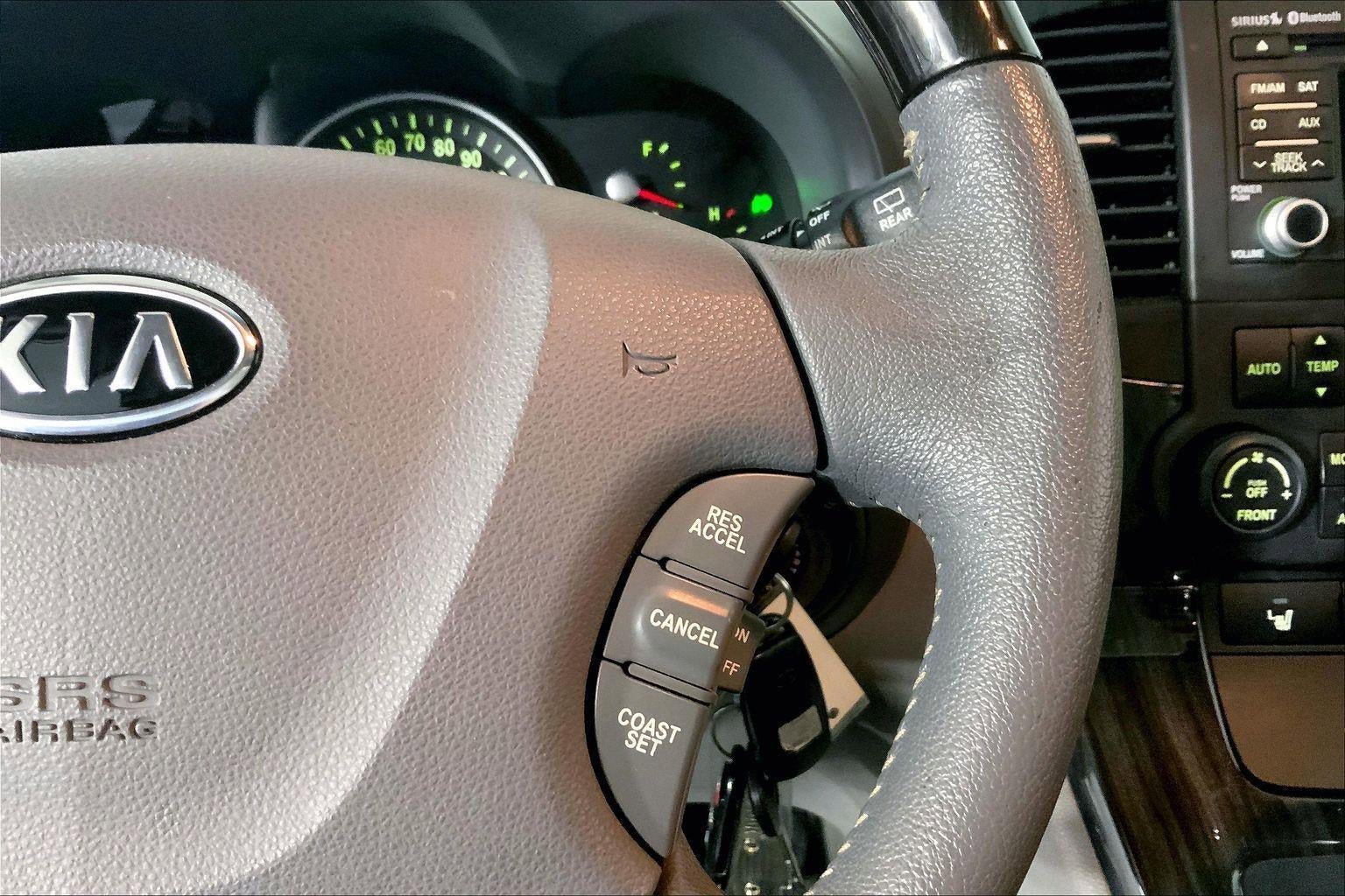 Used 2012 Kia Sedona EX w/ Luxury Pkg image 19