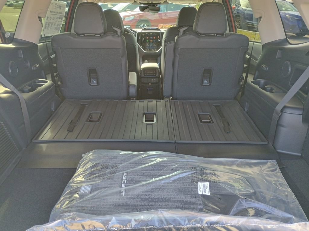 New 2026 Subaru Ascent Limited image 17