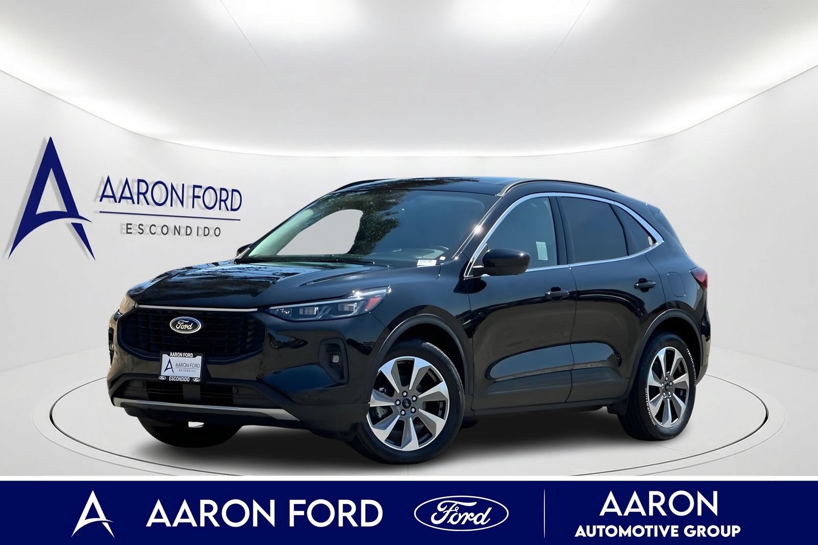 Used 2024 Ford Escape Platinum w/ Premium Technology Package AWD/4WD image 1