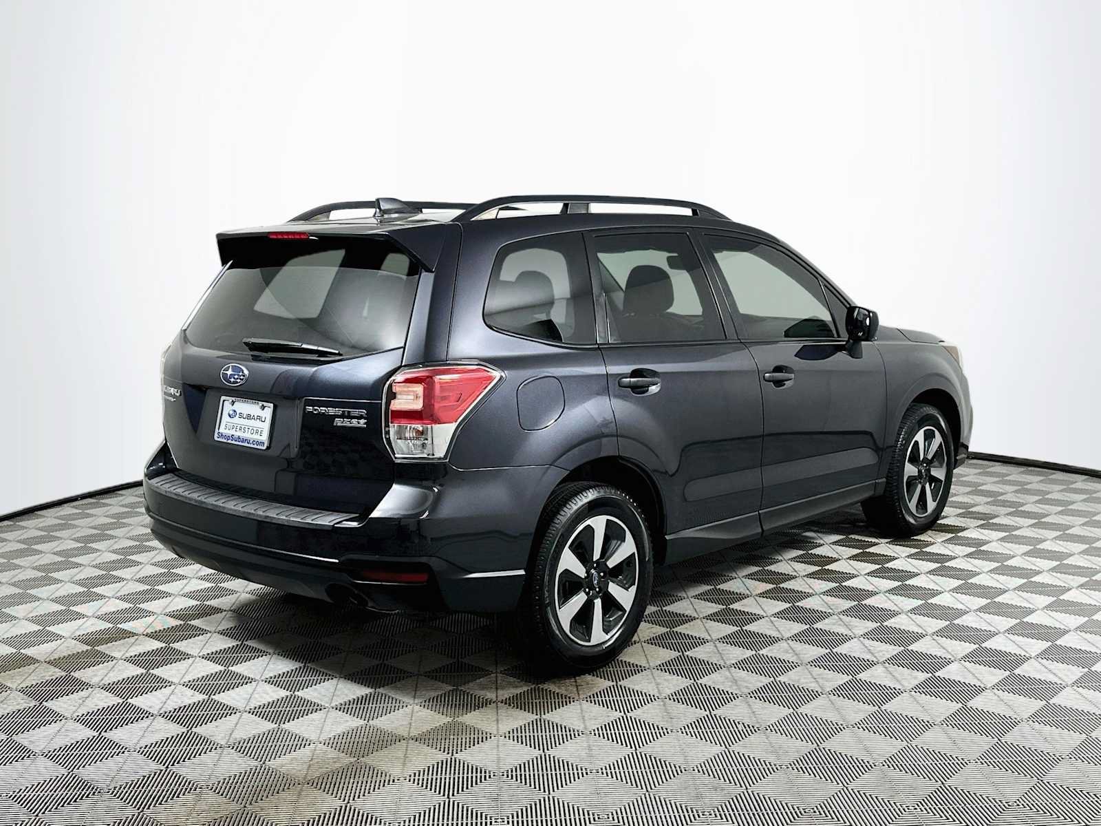 Used 2017 Subaru Forester 2.5i Premium AWD/4WD image 7