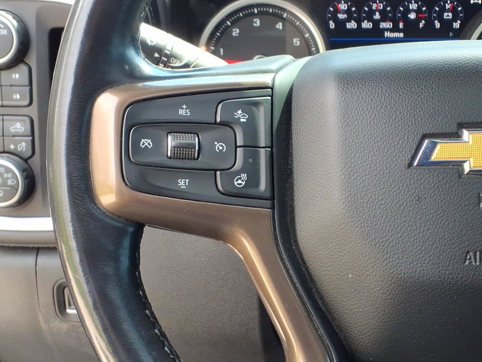 Used 2022 Chevrolet Silverado 2500 High Country w/ Safety Package II image 17