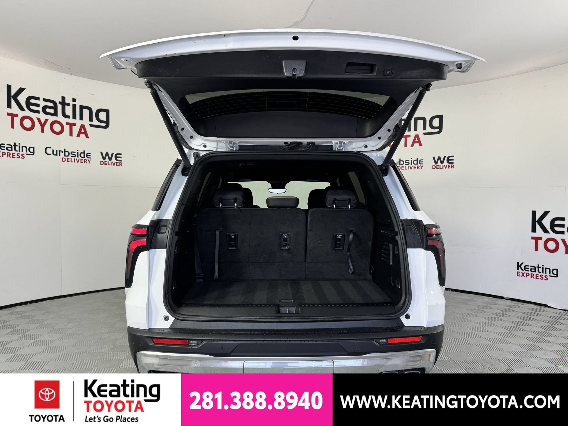 Used 2026 Chevrolet Traverse LT w/ Driver Confidence Package FWD image 17