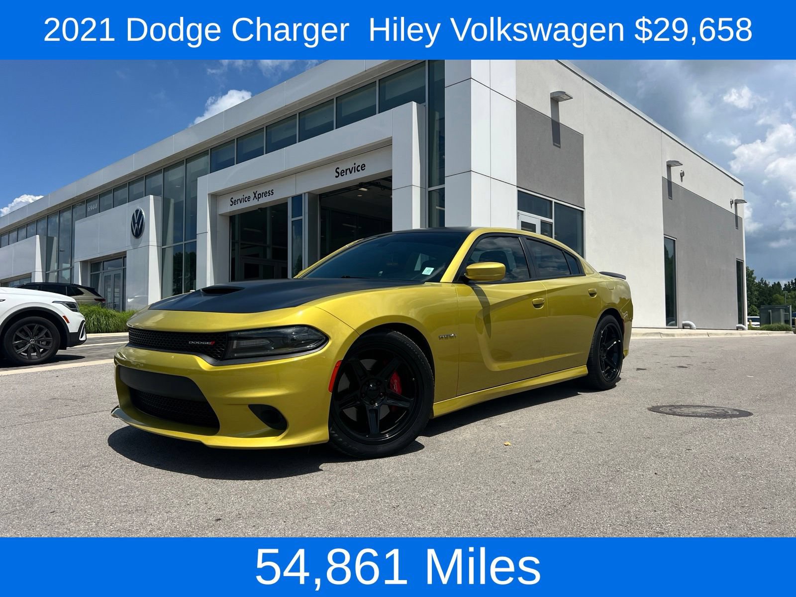 Used 2021 Dodge Charger R/T w/ Plus Group RWD image 1