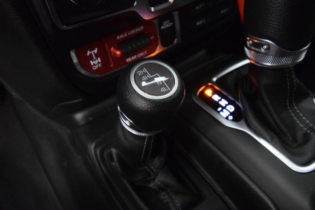 Used 2026 Jeep Wrangler Sport AWD/4WD image 26
