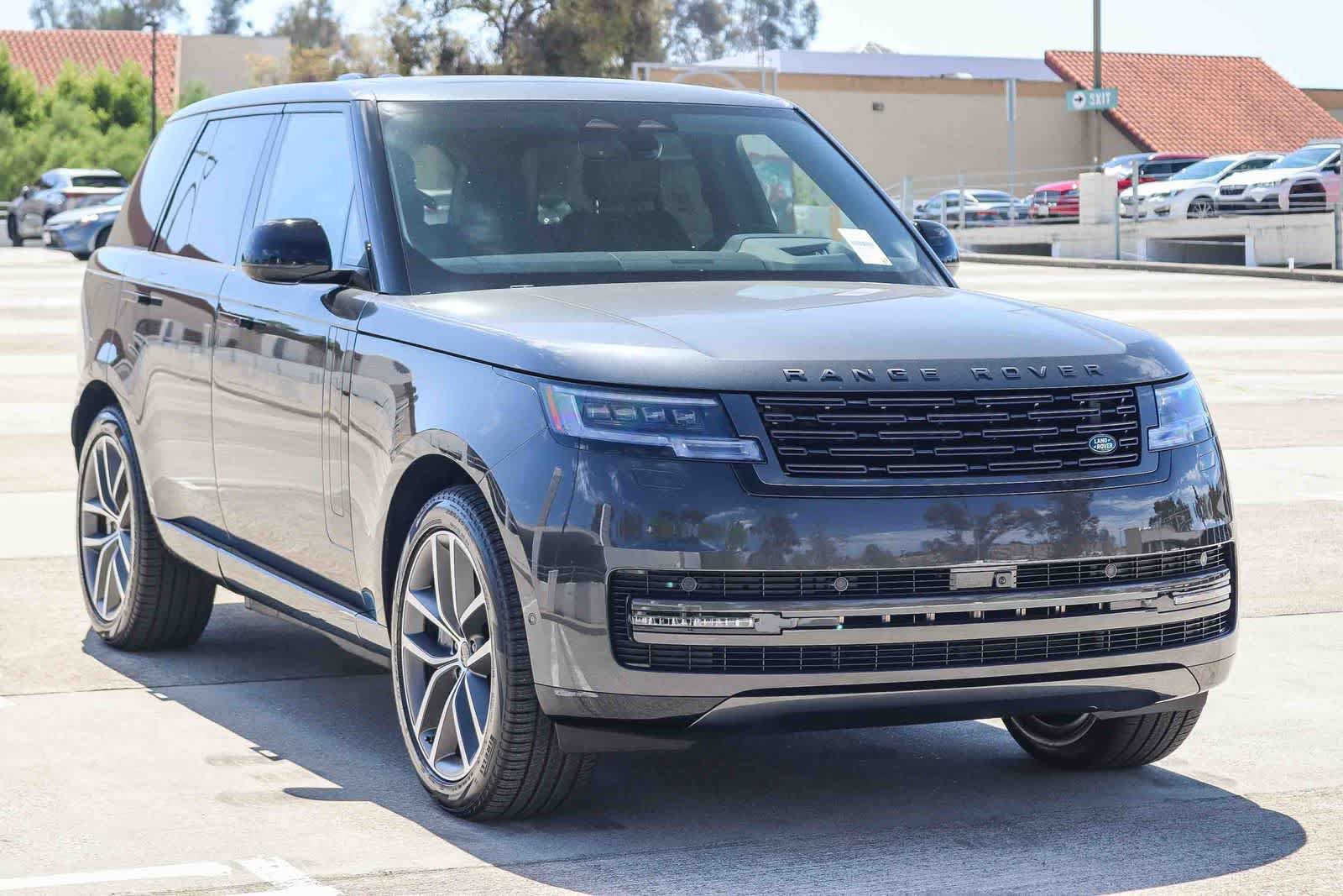 New 2026 Land Rover Range Rover SE AWD/4WD image 3