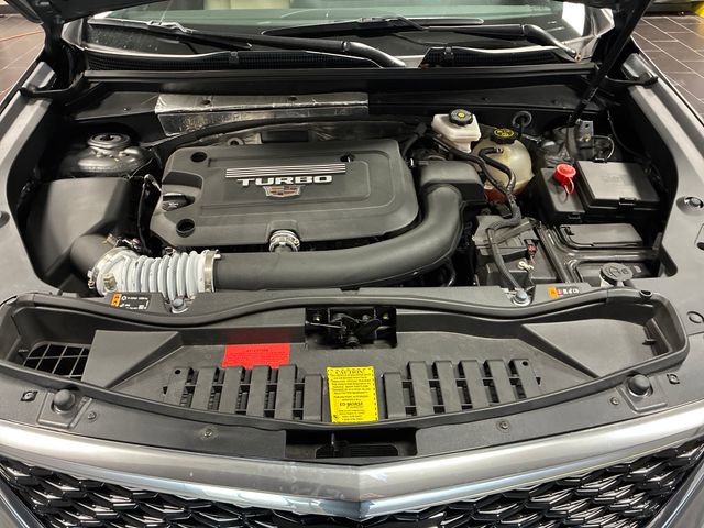 Used 2024 Cadillac XT4 Luxury w/ Cold Weather Package FWD image 22