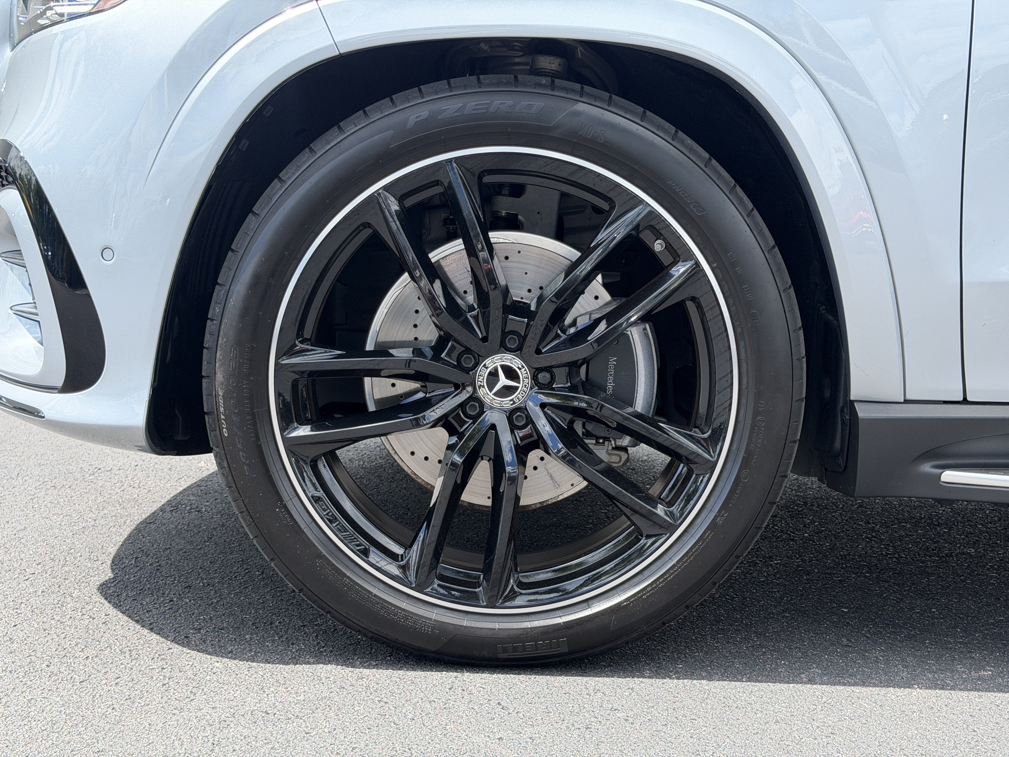 Used 2025 Mercedes-Benz GLS 450 4MATIC image 39