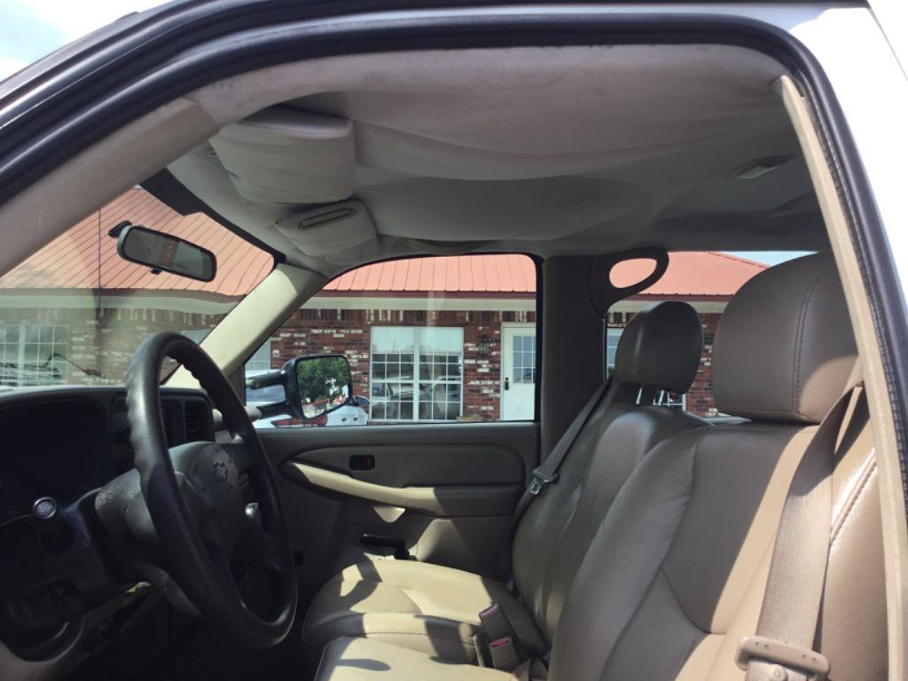 Used 2005 Chevrolet Silverado 3500 2WD Crew Cab image 33