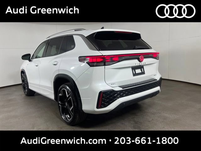Used 2025 Volkswagen Tiguan SEL R-Line AWD/4WD image 5
