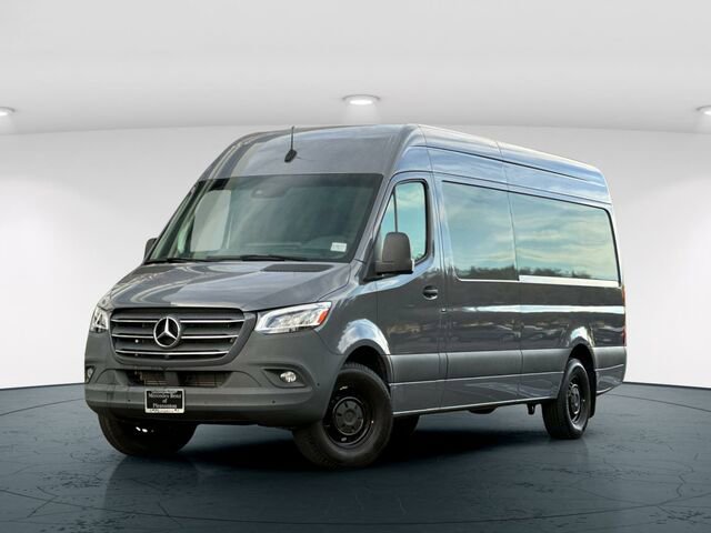 Used 2023 Mercedes-Benz Sprinter 2500 image 2