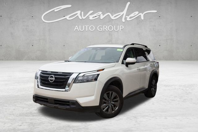 Used 2024 Nissan Pathfinder SV