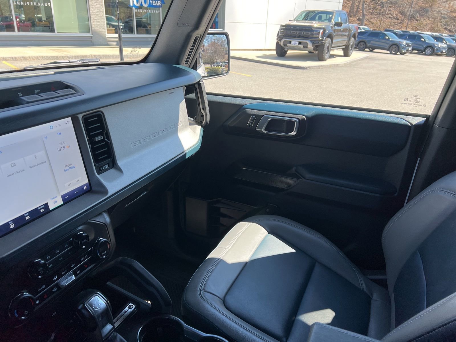 Used 2024 Ford Bronco Outer Banks image 39