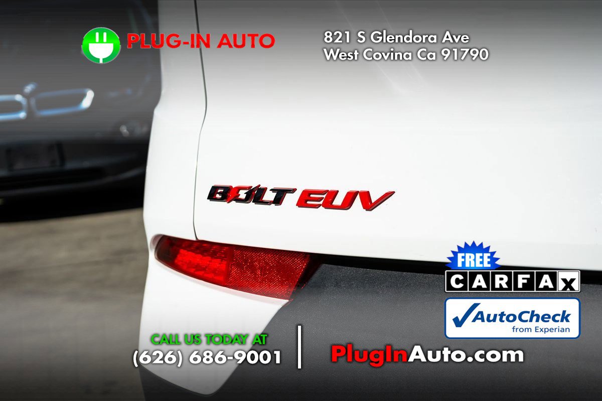 Used 2023 Chevrolet Bolt EUV LT w/ Convenience Package image 2