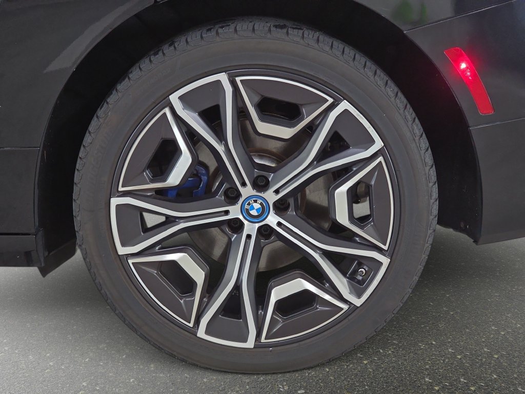 Certified 2024 BMW iX xDrive50 w/ Sport Package AWD/4WD image 29