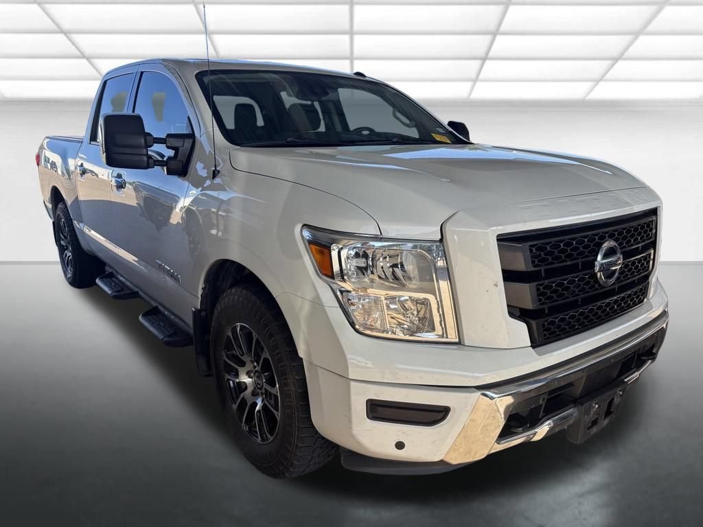 Used 2021 Nissan Titan SV w/ SV Convenience Package RWD image 1
