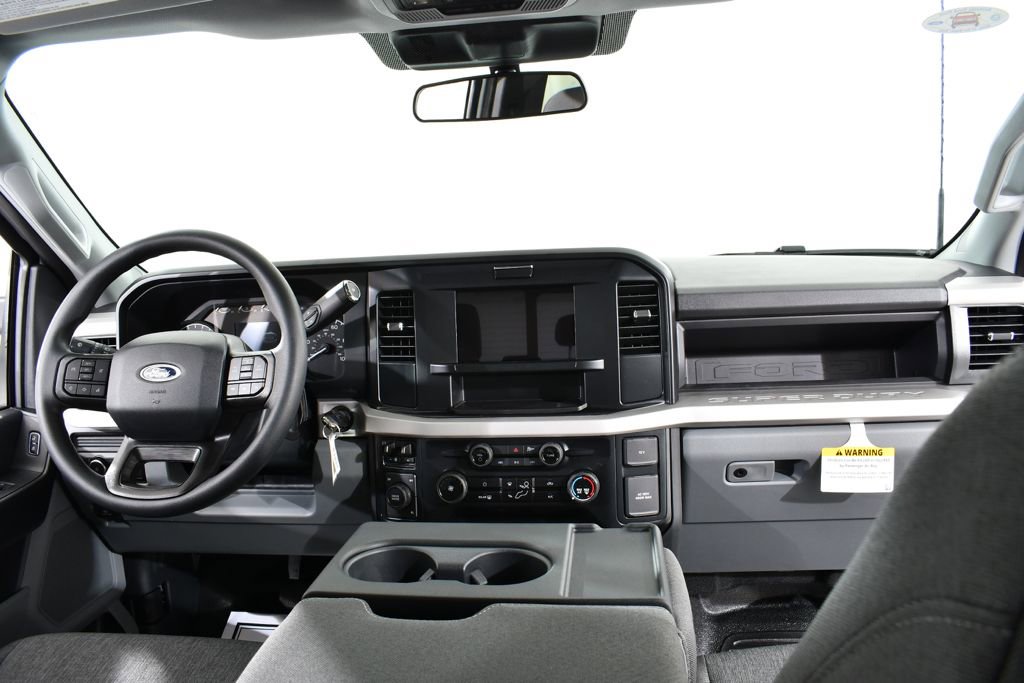 New 2026 Ford F250 XL w/ XL Chrome Package image 7