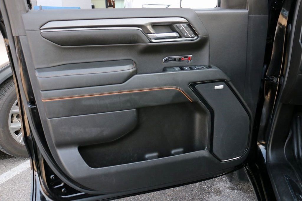 Used 2023 GMC Sierra 1500 AT4 w/ Technology Package image 17