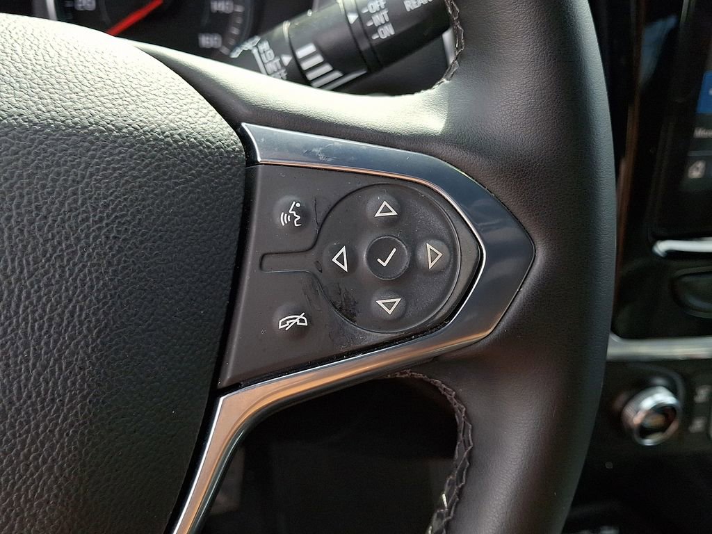 Used 2023 Chevrolet Traverse LT image 24