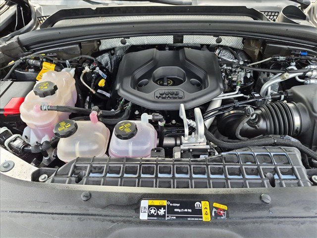 Used 2023 Jeep Grand Cherokee Overland AWD/4WD image 24