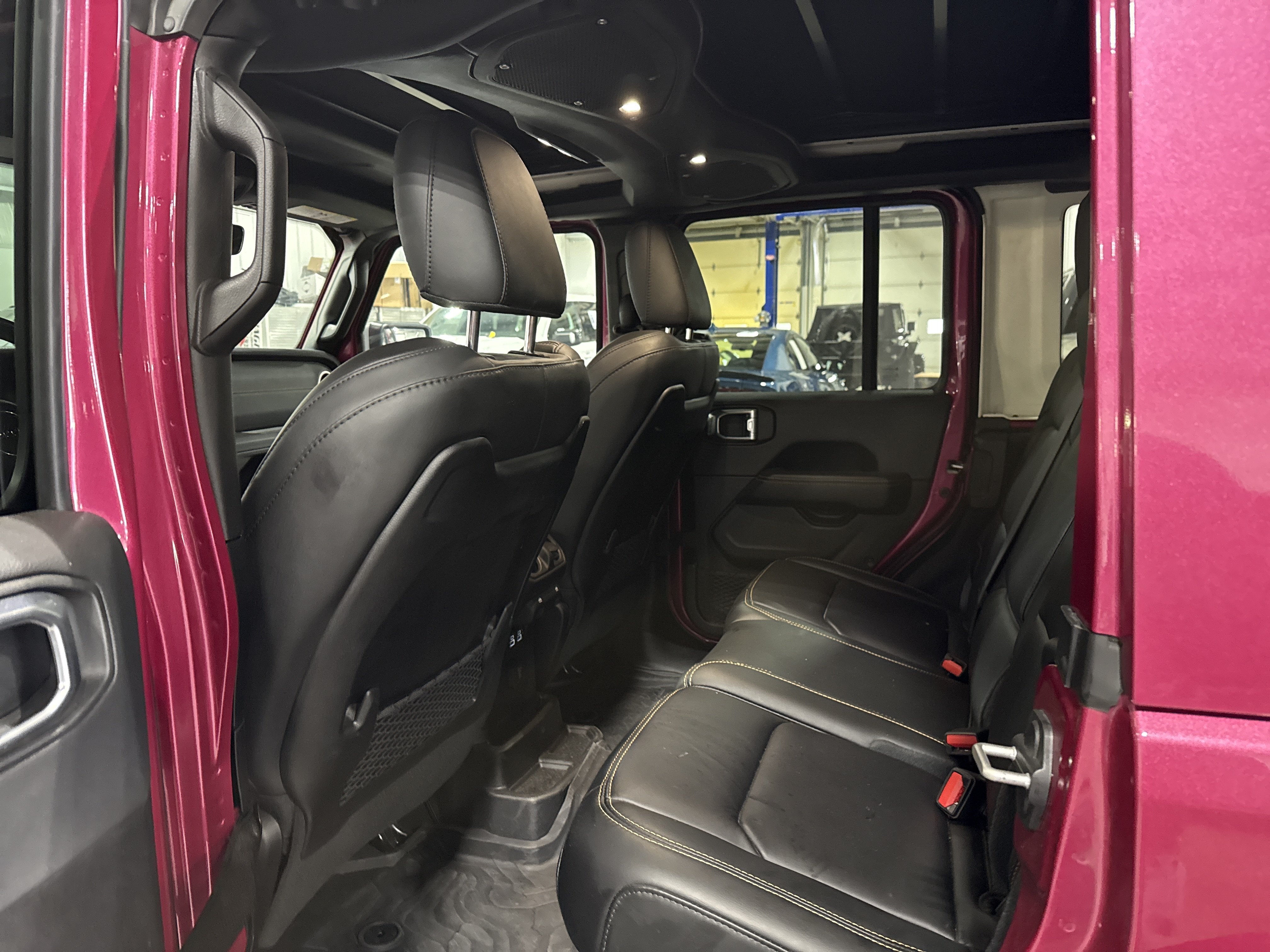 Used 2024 Jeep Wrangler Unlimited Rubicon 392 AWD/4WD image 8