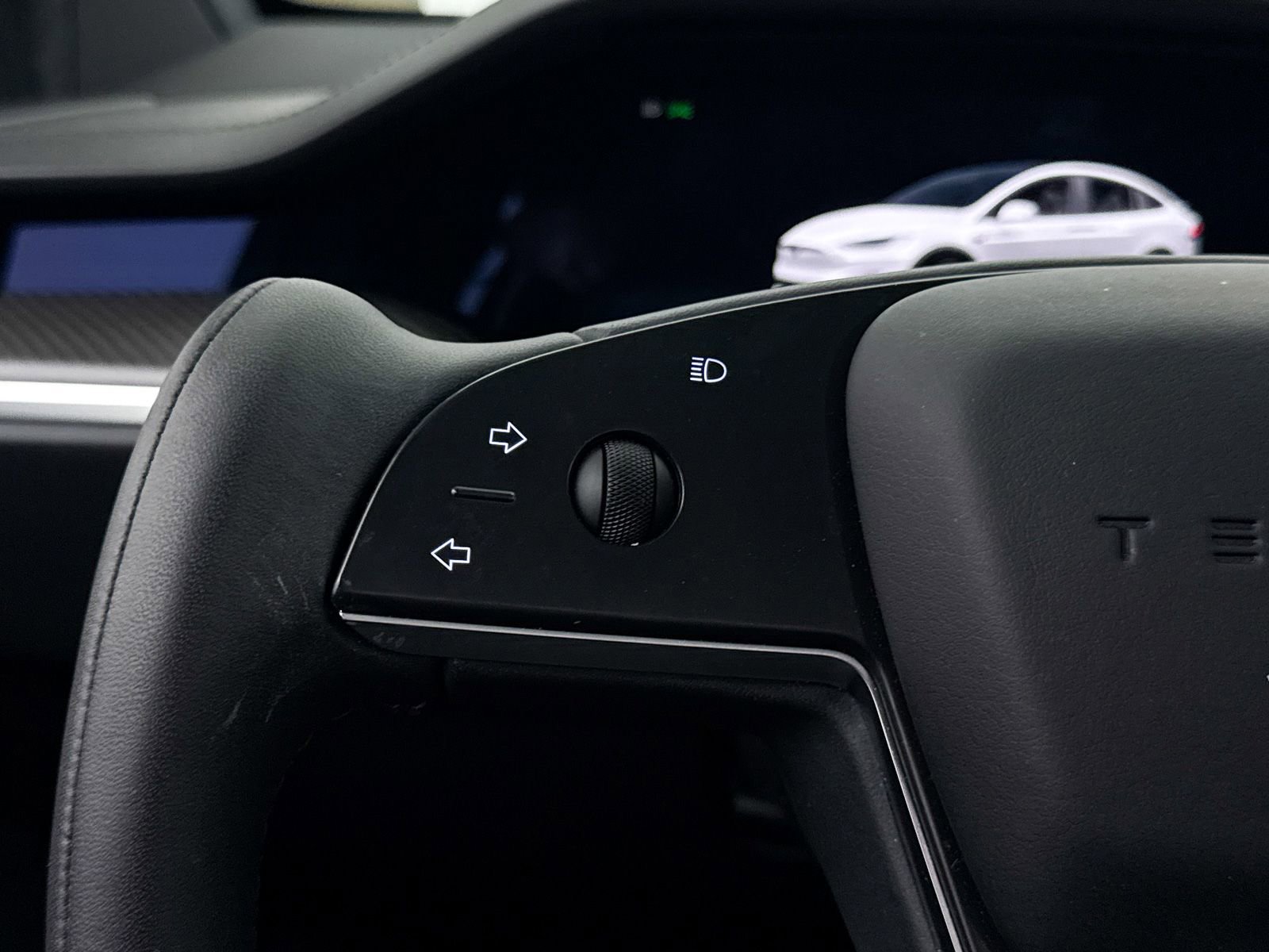 Used 2022 Tesla Model X Plaid image 36