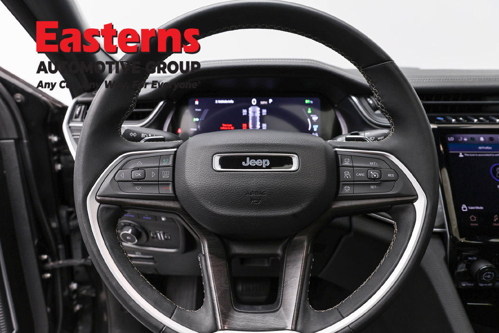 Used 2024 Jeep Grand Cherokee Limited 4xe AWD/4WD image 11