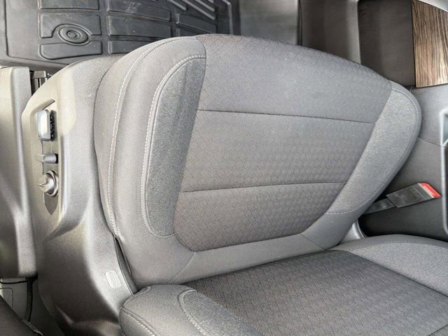 Used 2022 Chevrolet Silverado 2500 LT w/ Convenience Package AWD/4WD image 10