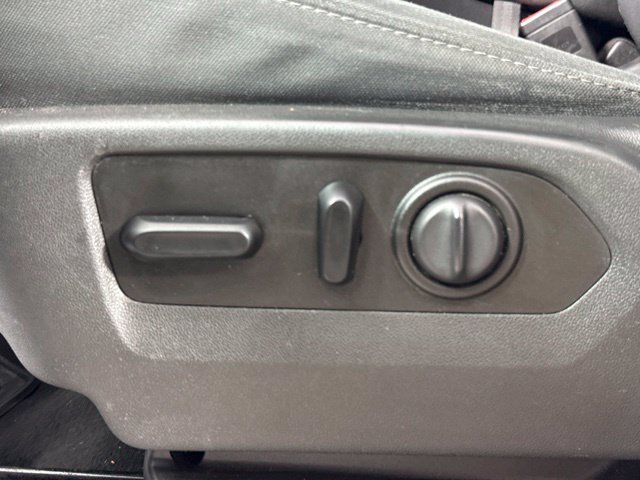 Used 2019 Chevrolet Silverado 1500 LT w/ All-Star Edition AWD/4WD image 15