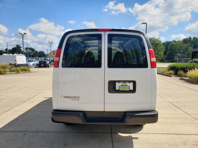 Used 2014 Chevrolet Express 2500 image 6