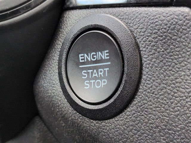Used 2025 Ford Escape ST-Line Select AWD/4WD image 26