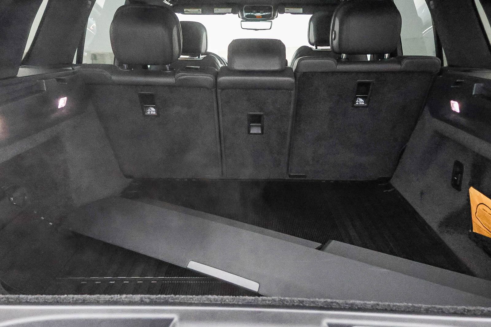 Used 2023 Land Rover Range Rover SE image 26