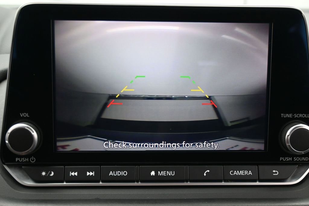 Used 2024 Nissan Rogue SV AWD/4WD image 16