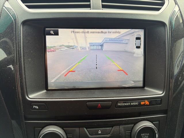 Used 2016 Ford Explorer XLT w/ Equipment Group 202A AWD/4WD image 13