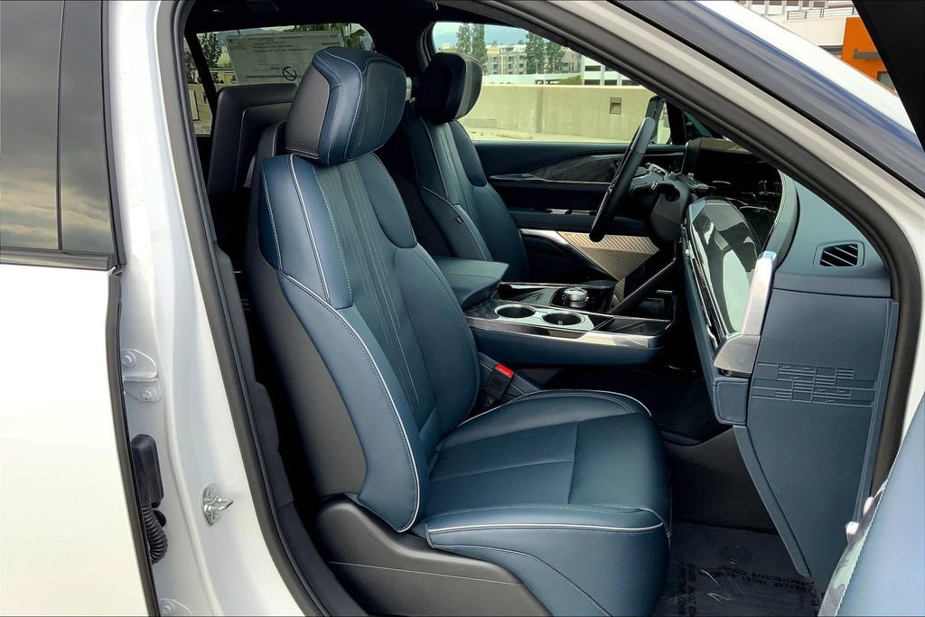 New 2025 Cadillac Escalade IQ Luxury 2 AWD/4WD image 30