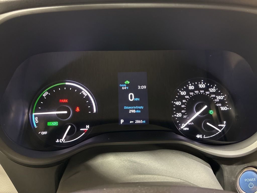 Used 2022 Toyota Sienna XSE image 28