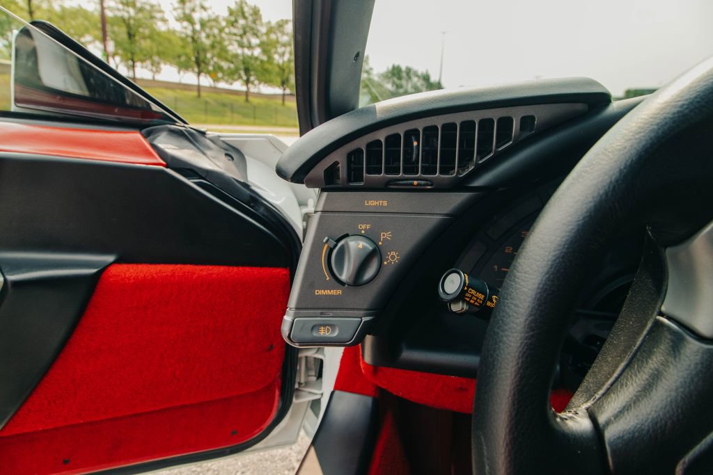 Used 1990 Chevrolet Corvette Convertible image 66