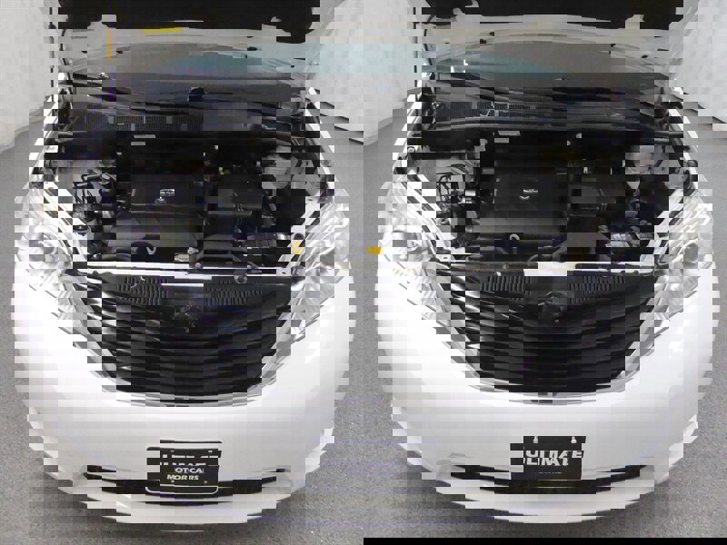 Used 2014 Toyota Sienna LE image 31