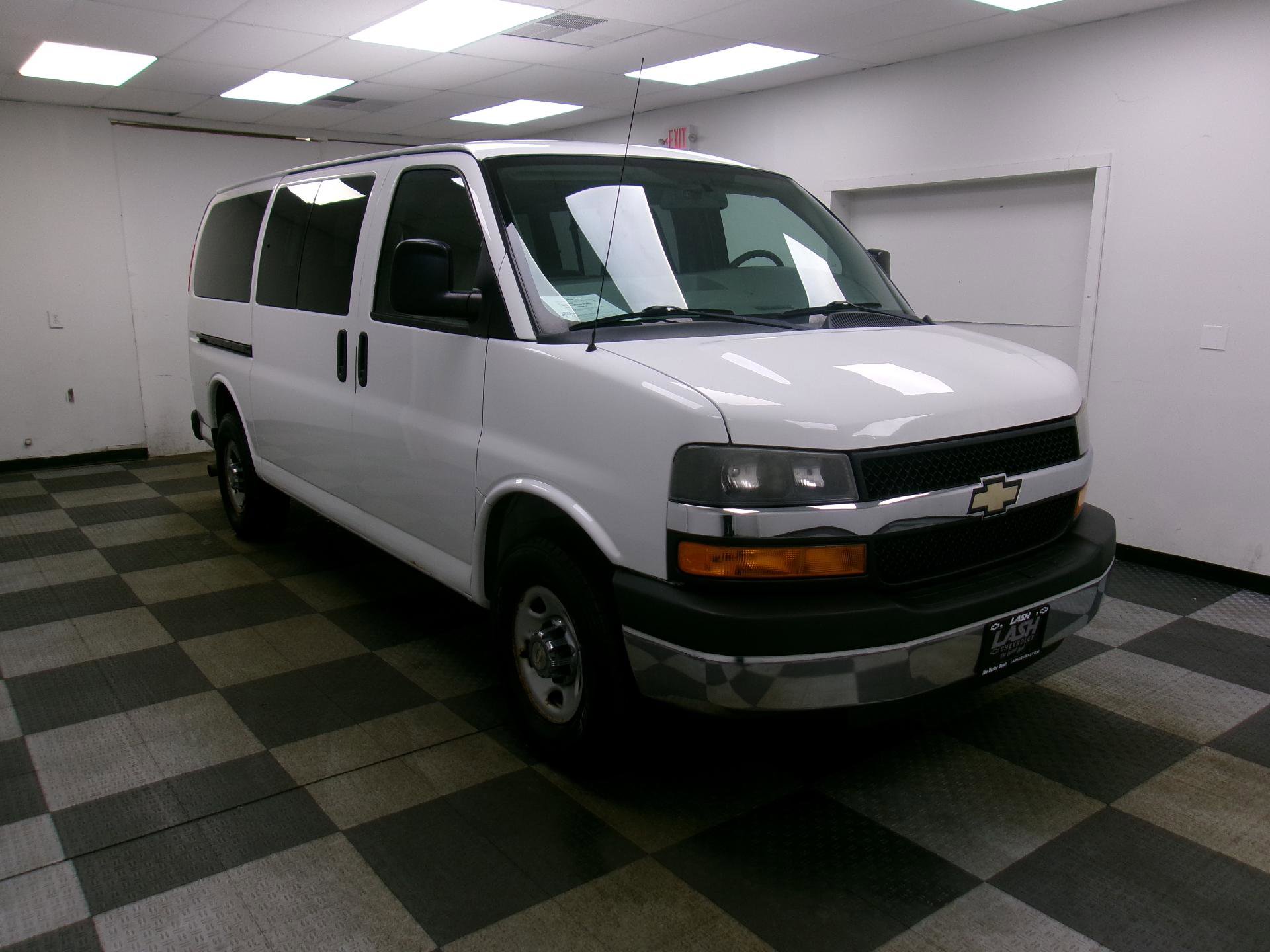 Used 2013 Chevrolet Express 3500 LT w/ LT Preferred Equipment Group RWD image 17