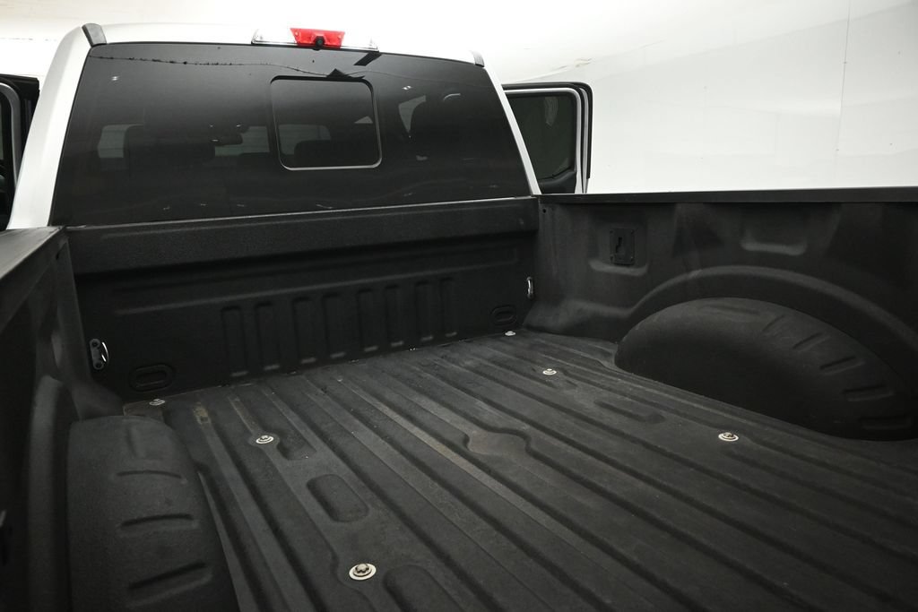 Used 2017 Ford F250 Platinum w/ Platinum Ultimate Package AWD/4WD image 23